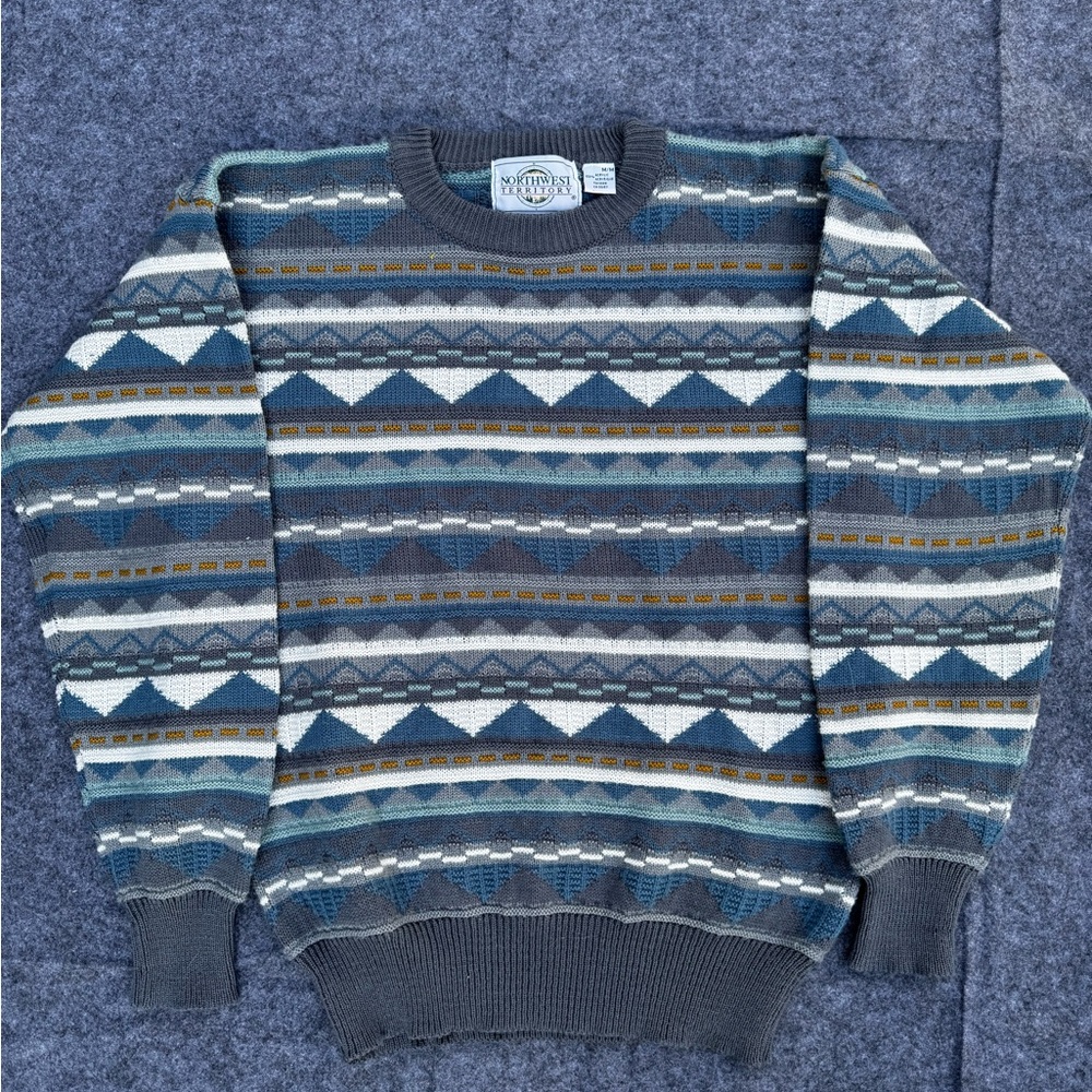 Vintage 80's/90's Northwest Territory Cable knit Sweater, Size M 20x26